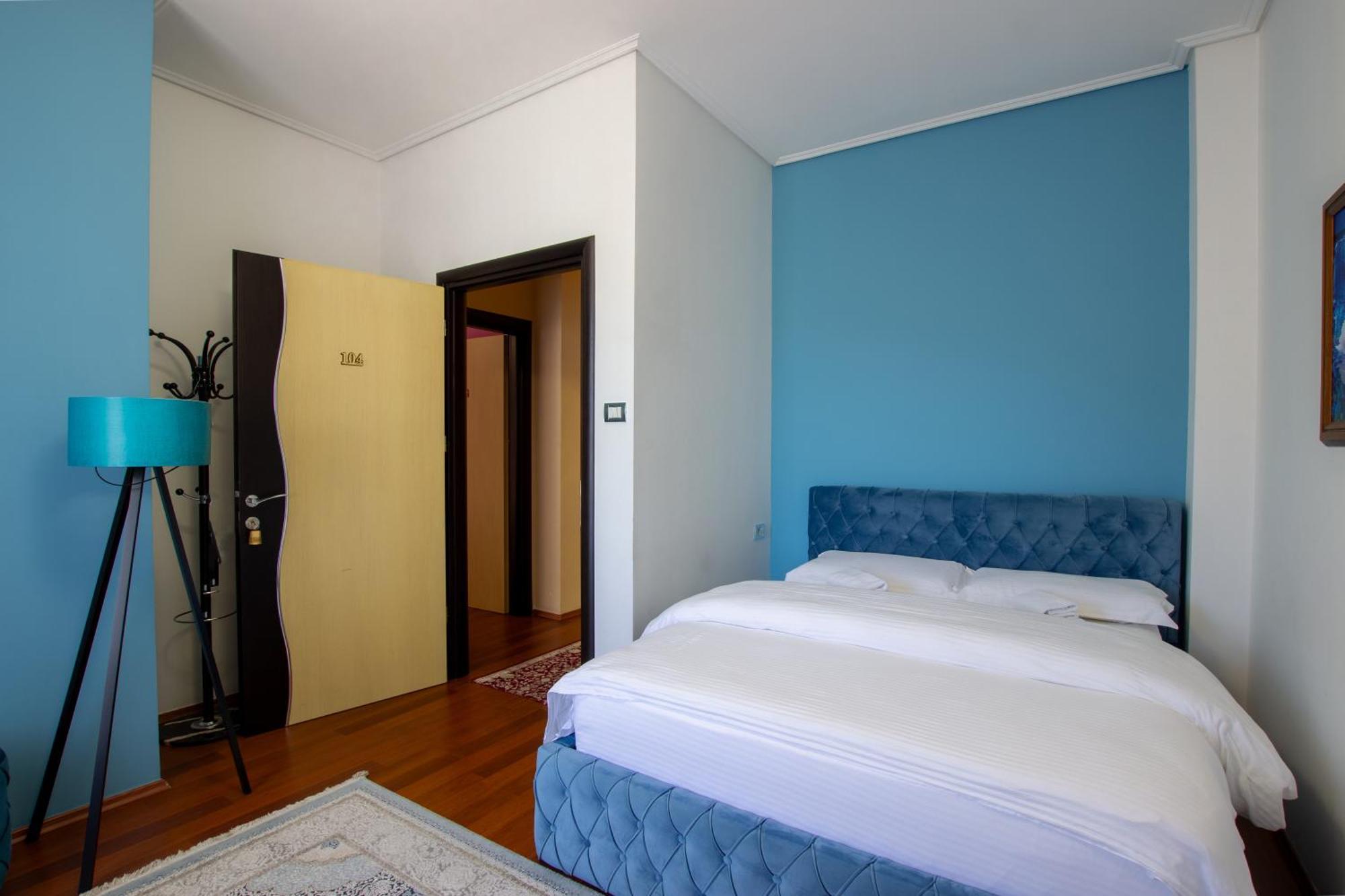 Bora Hotell