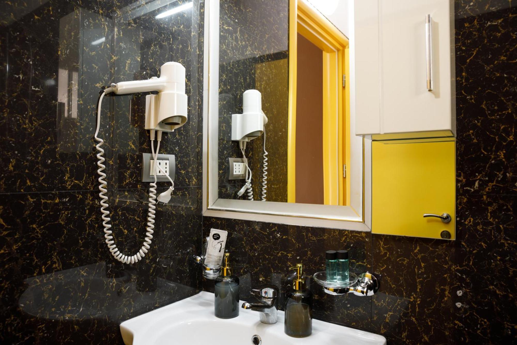Bora Hotel Gjirokastra